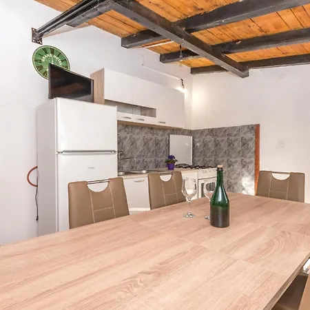 Semesterbostad Three-bedroom In