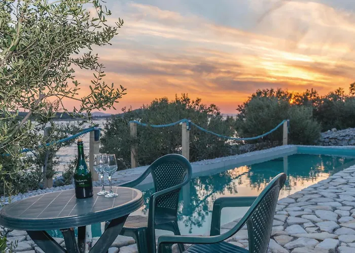 Three-bedroom In Tkon