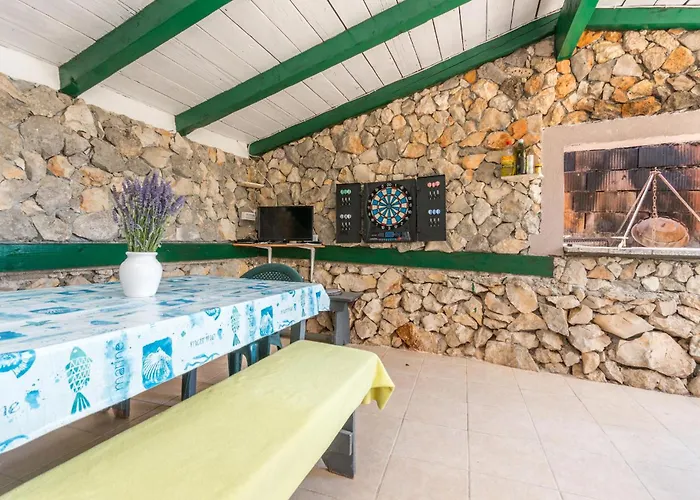 Three-bedroom In Semesterbostad Tkon