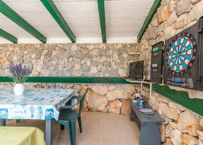 Three-bedroom In بيت للعطل *