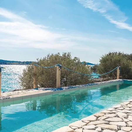 Amazing In With Outdoor Swimming Pool Semesterbostad