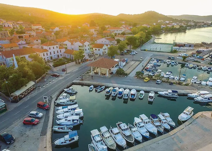Three-bedroom In Дом отдыха *