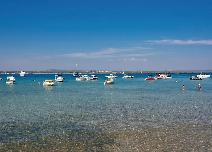 Three-bedroom In Ткон